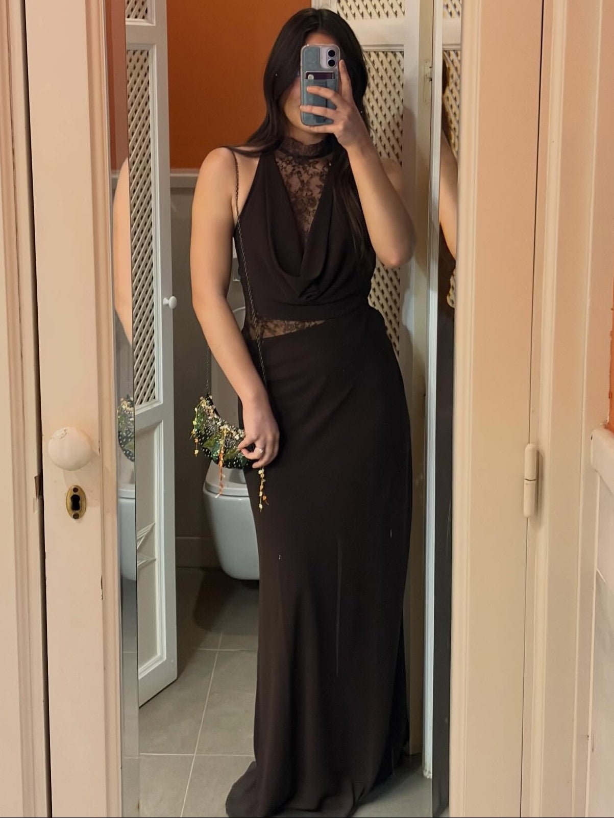 Rochie maxi Sienna din dantelă cu guler halter