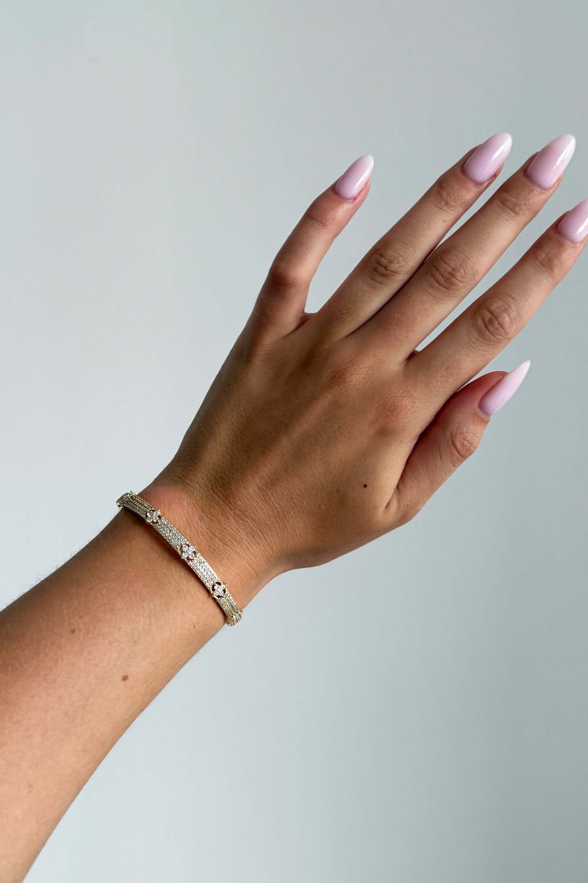 ZEYA - Camille Cuff