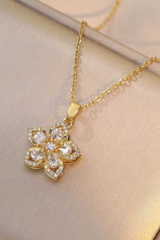 ZEYA - Mia Flower Pendant Necklace