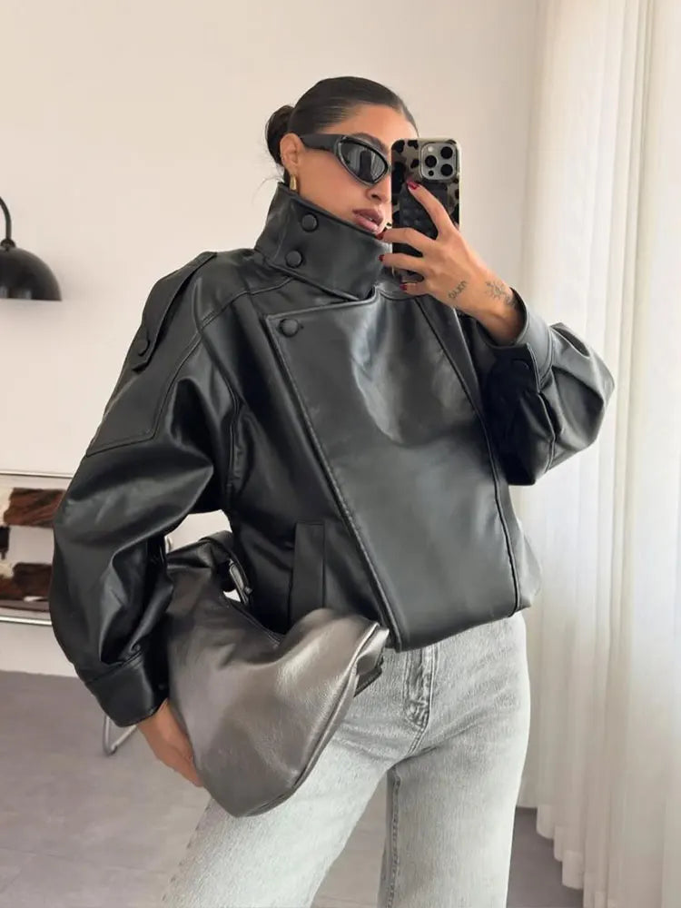 Marnie juoda veganiškos odos moto striukė