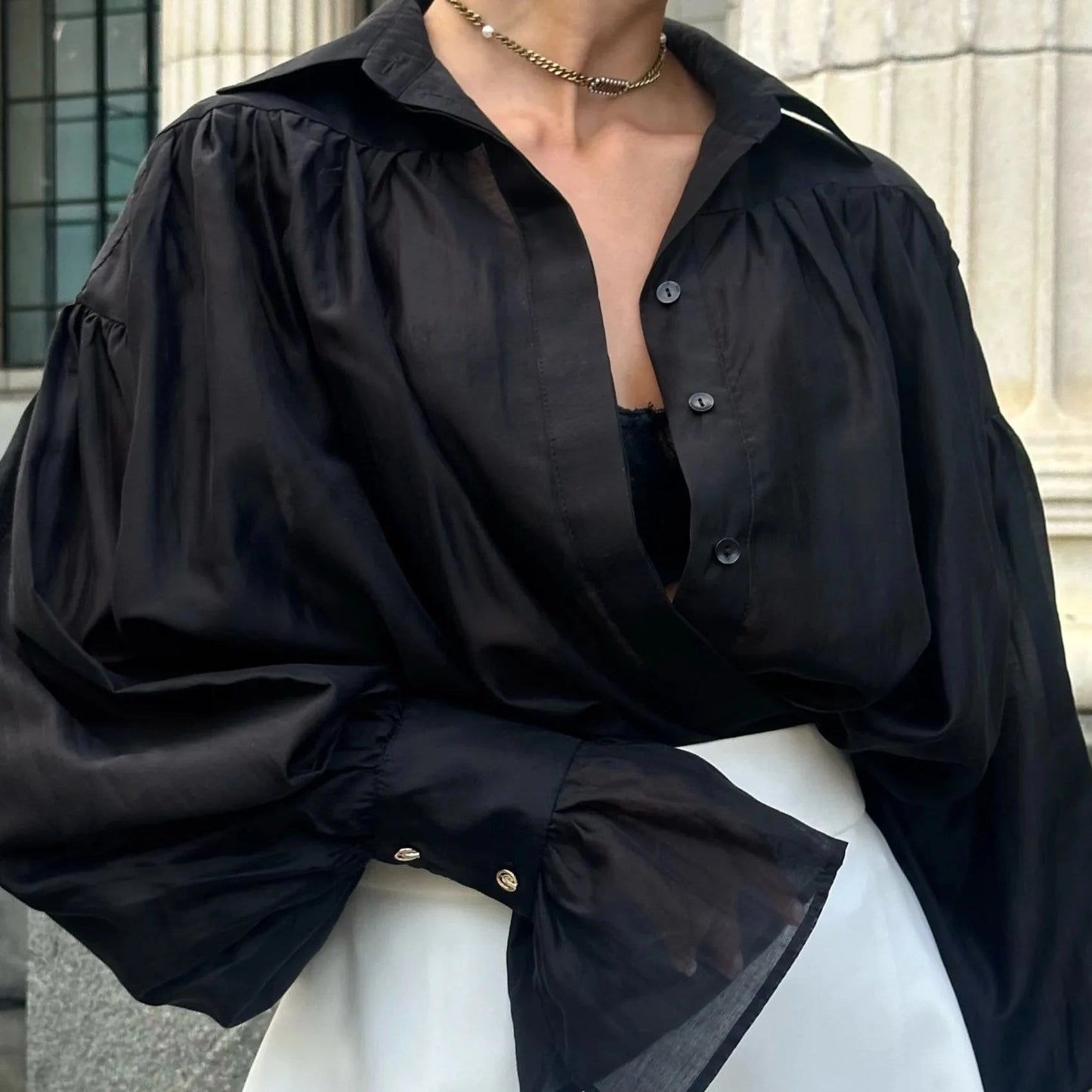 Celeste oversized blouse met lintstrik en pofmouwen