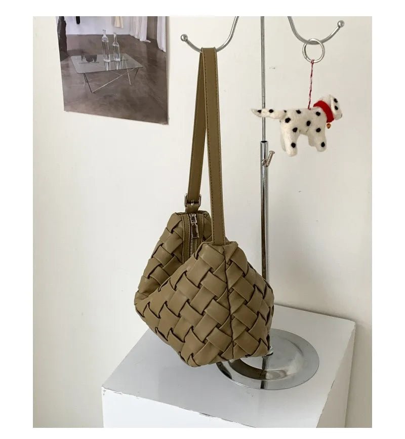 Annie minimalista hobo válltáska