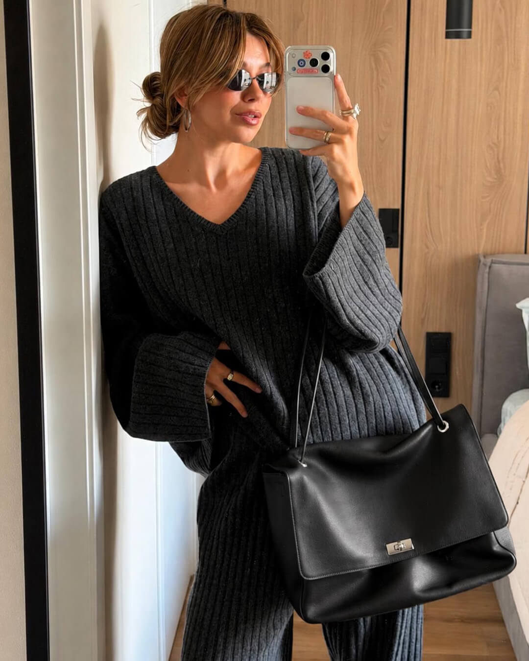 Ava Maxi Flap Lederschultertasche