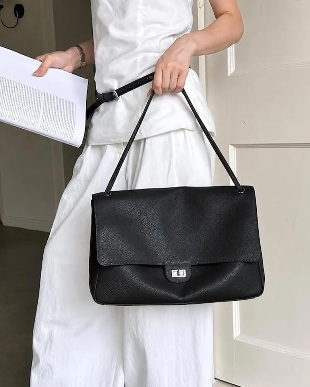 Ava Maxi Flap Lederschultertasche