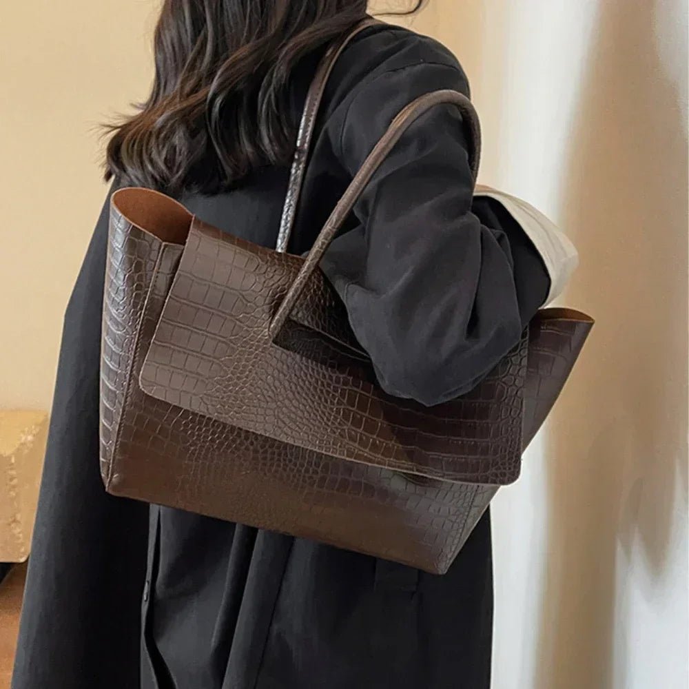 Amelia ražena kožená tote taška