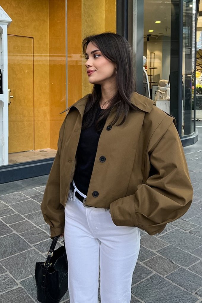 Chaqueta utilitaria Julia corta con pliegues