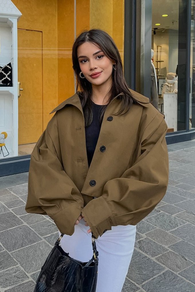 Chaqueta utilitaria Julia corta con pliegues