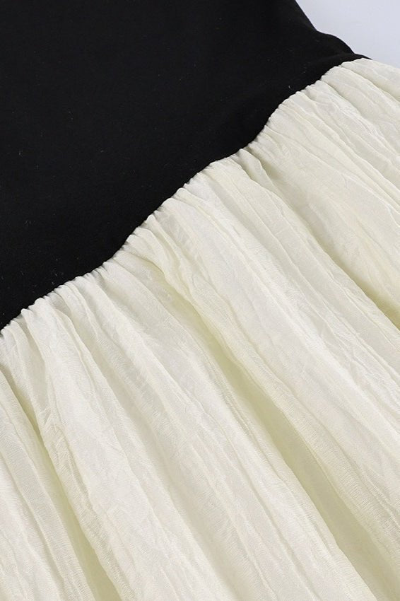 Tessa Φόρεμα Maxi με Αντίθεση και Ασύμμετρο Σχέδιο