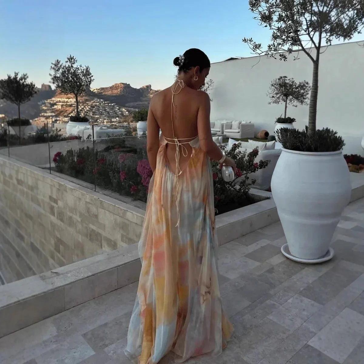 Rochie maxi Megan cu guler halter și șireturi