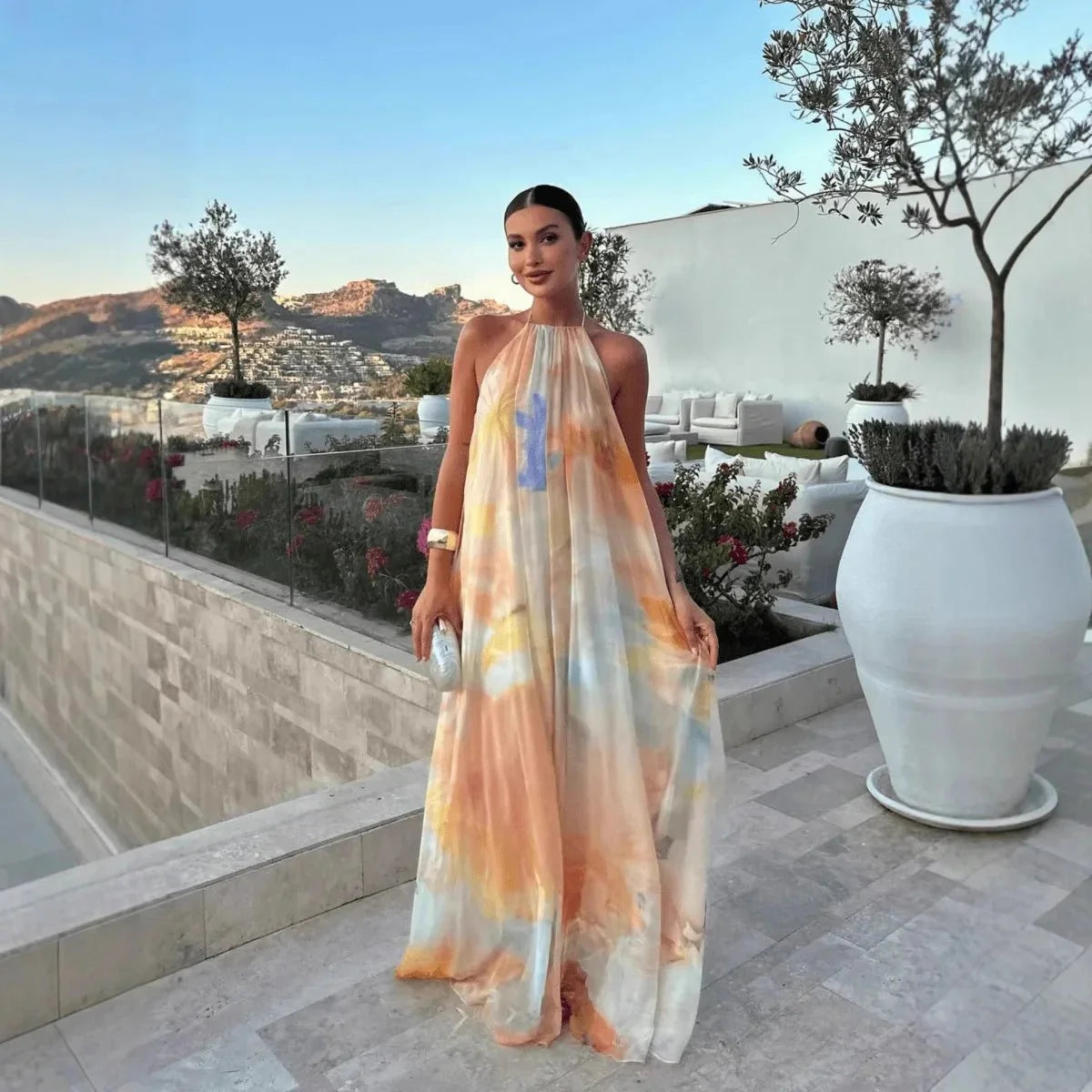 Rochie maxi Megan cu guler halter și șireturi