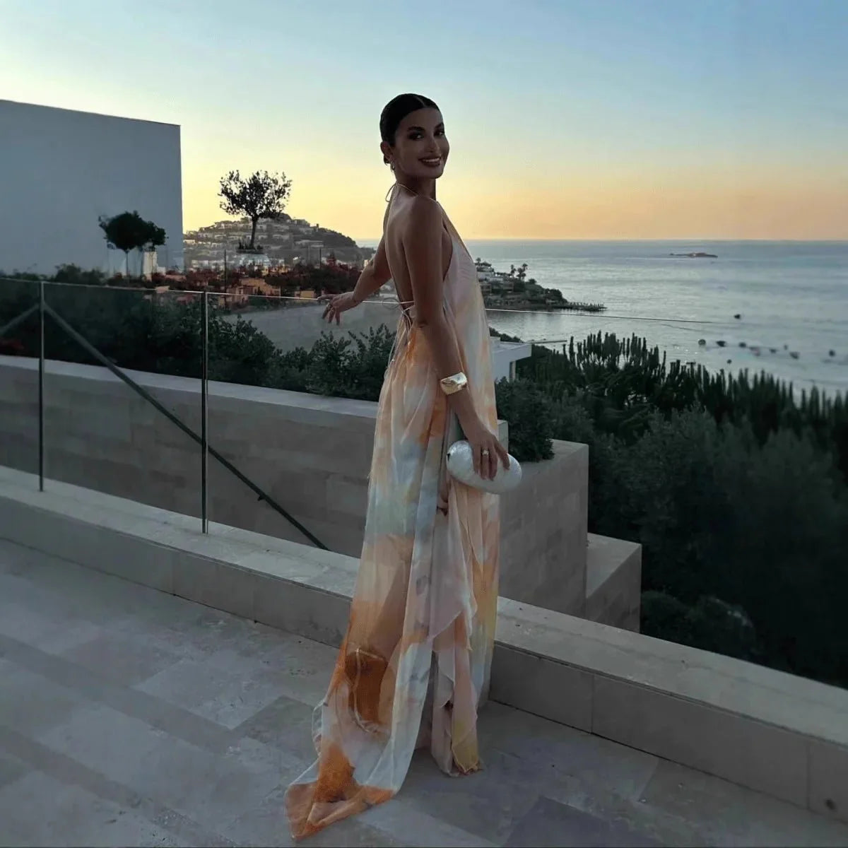 Rochie maxi Megan cu guler halter și șireturi
