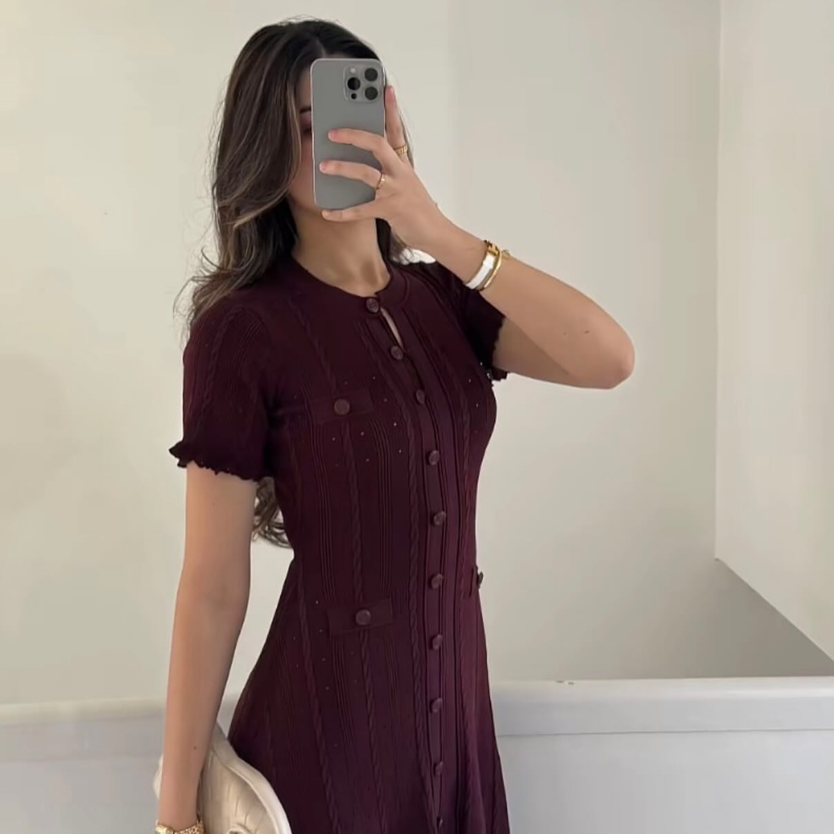 Rochie midi tricotată Margot cu nasturi în față