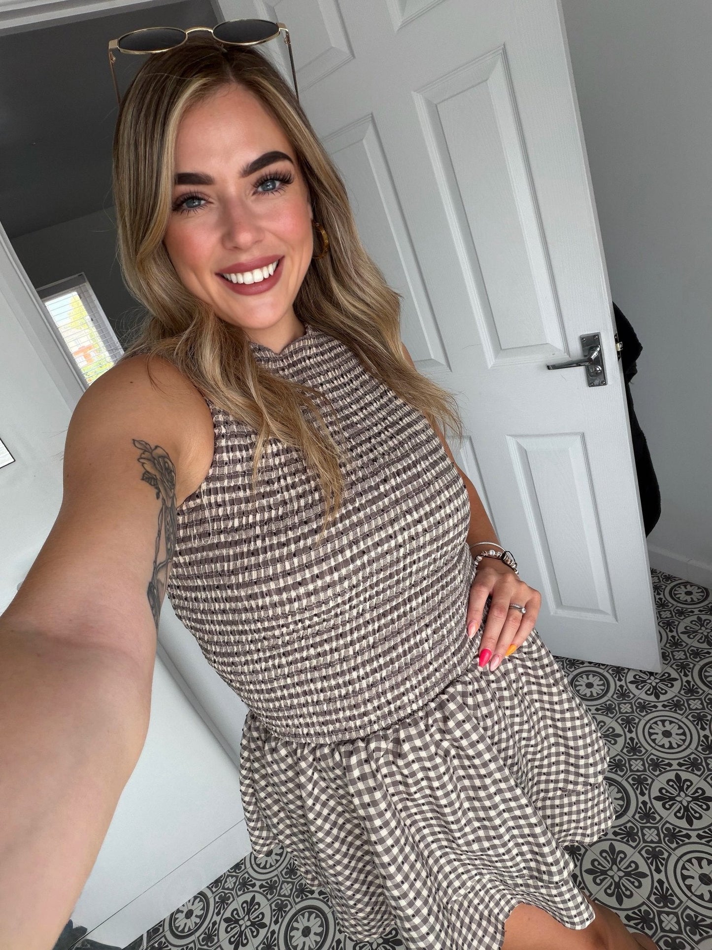 Μίνι φόρεμα Linda Plaid με σμόκιν λεπτομέρειες