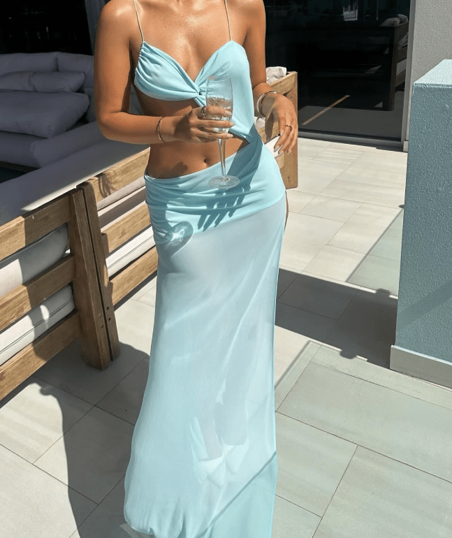 Bethany Twist Cut Out Maxi sukienka