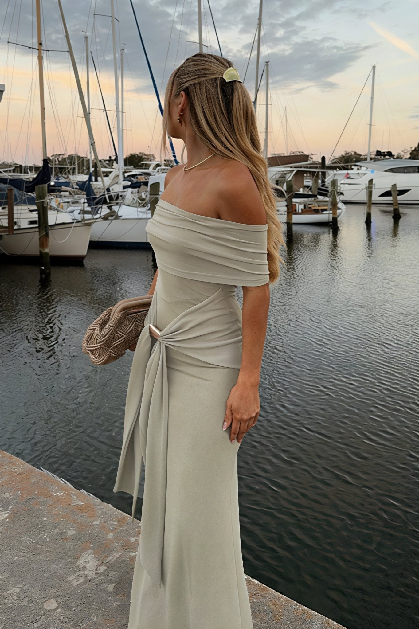 Ellie Off-Shoulder Bodycon Maxi Šaty