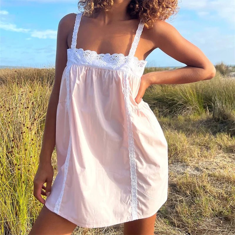 Liora krajkové lemování babydoll mini šaty