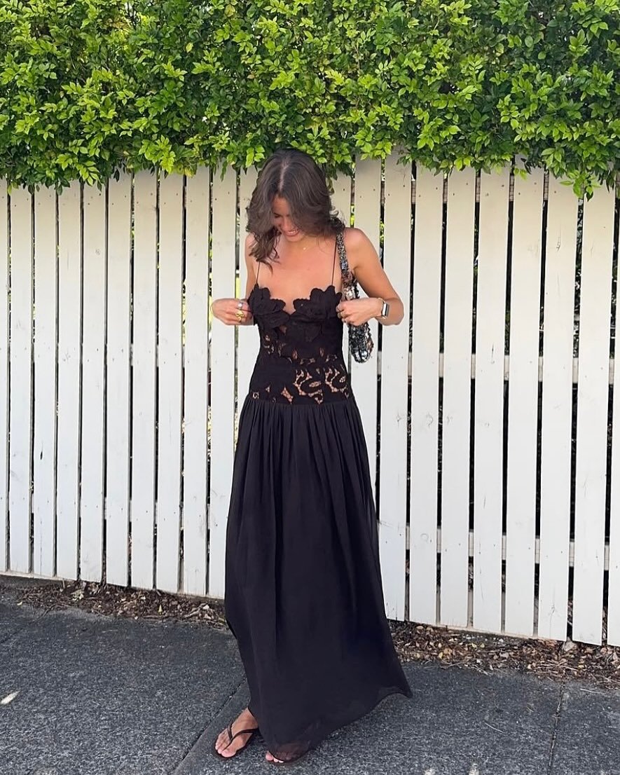 Rochie de seară Kelli din plasă dantelată cu guler halter