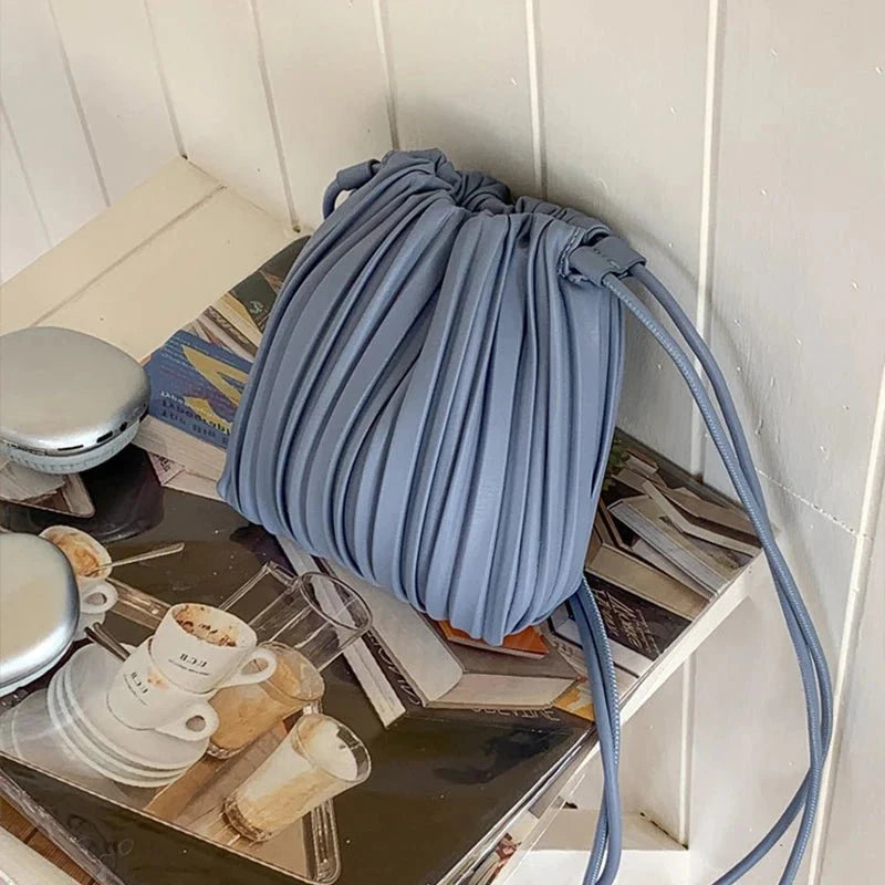 Sadie klostuota mini rankinė per kūną