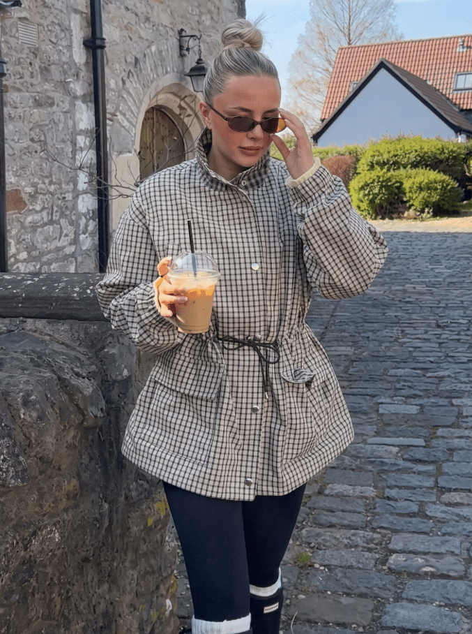 Sarah Vintage Ternet Talje-indtaget Jakke