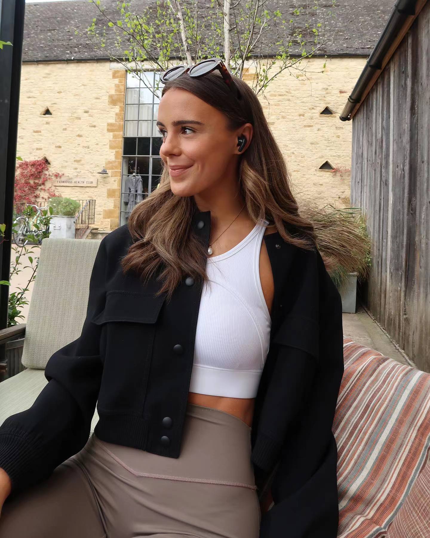 Rebecca bomber bunda
