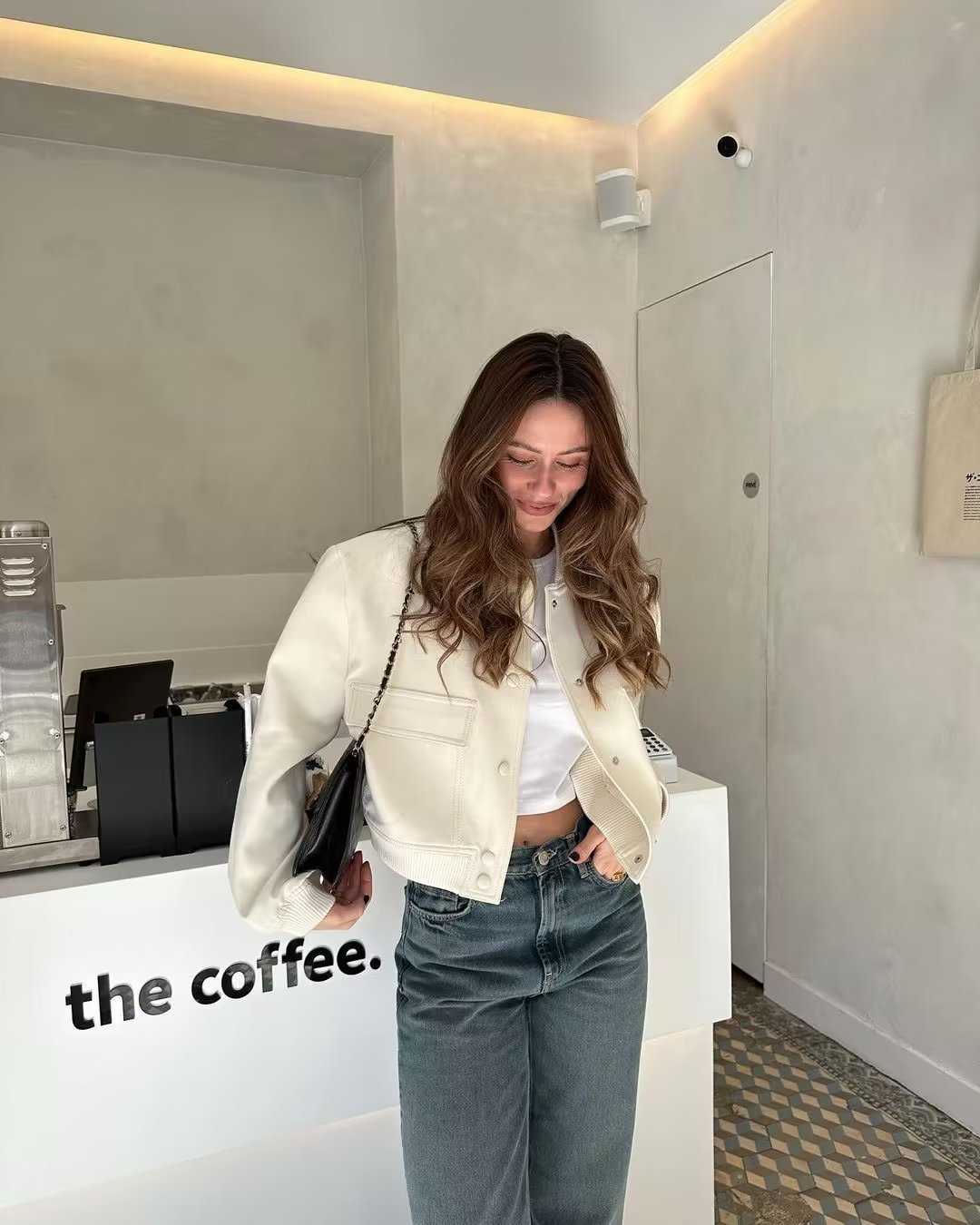 Rebecca bomber bunda