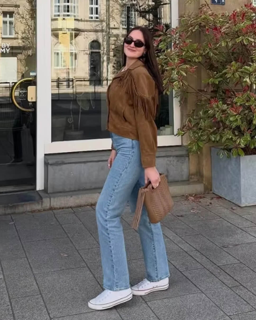 Julie dirbtinės zomšos striukė su kutais, vakarietiško stiliaus