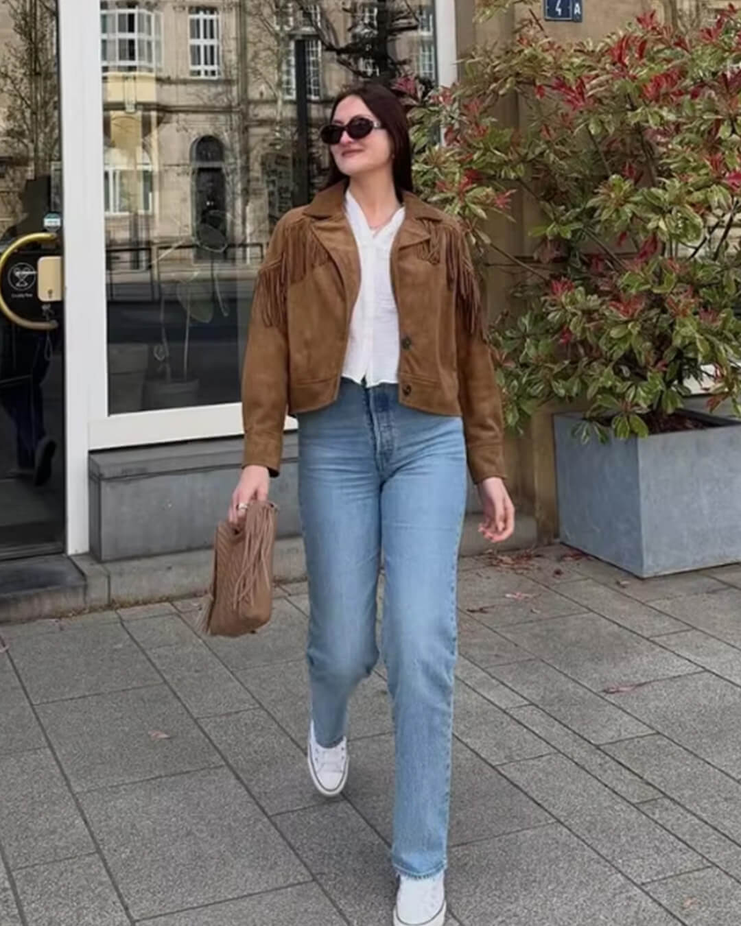 Julie dirbtinės zomšos striukė su kutais, vakarietiško stiliaus