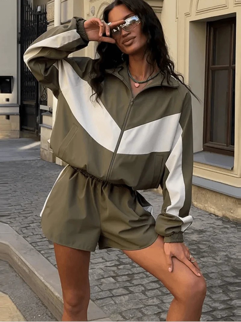 Completo sportivo Nadia Colorblock con giacca e shorts