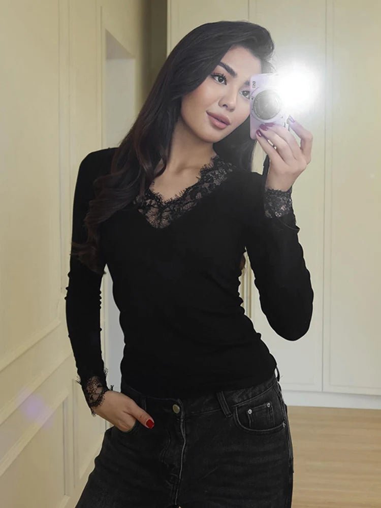 Sarah Lace V-neck ležérní top