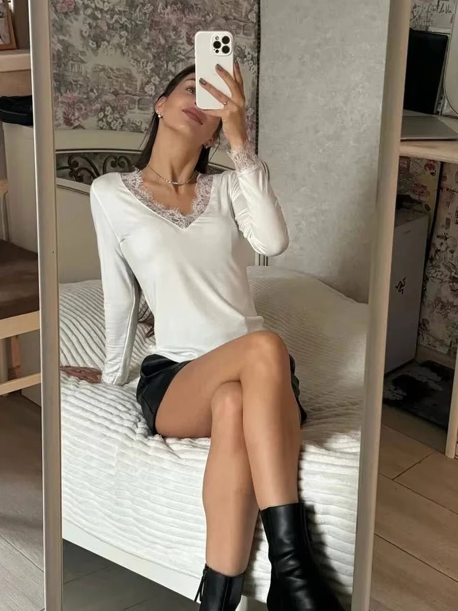 Sarah Lace V-neck ležérní top