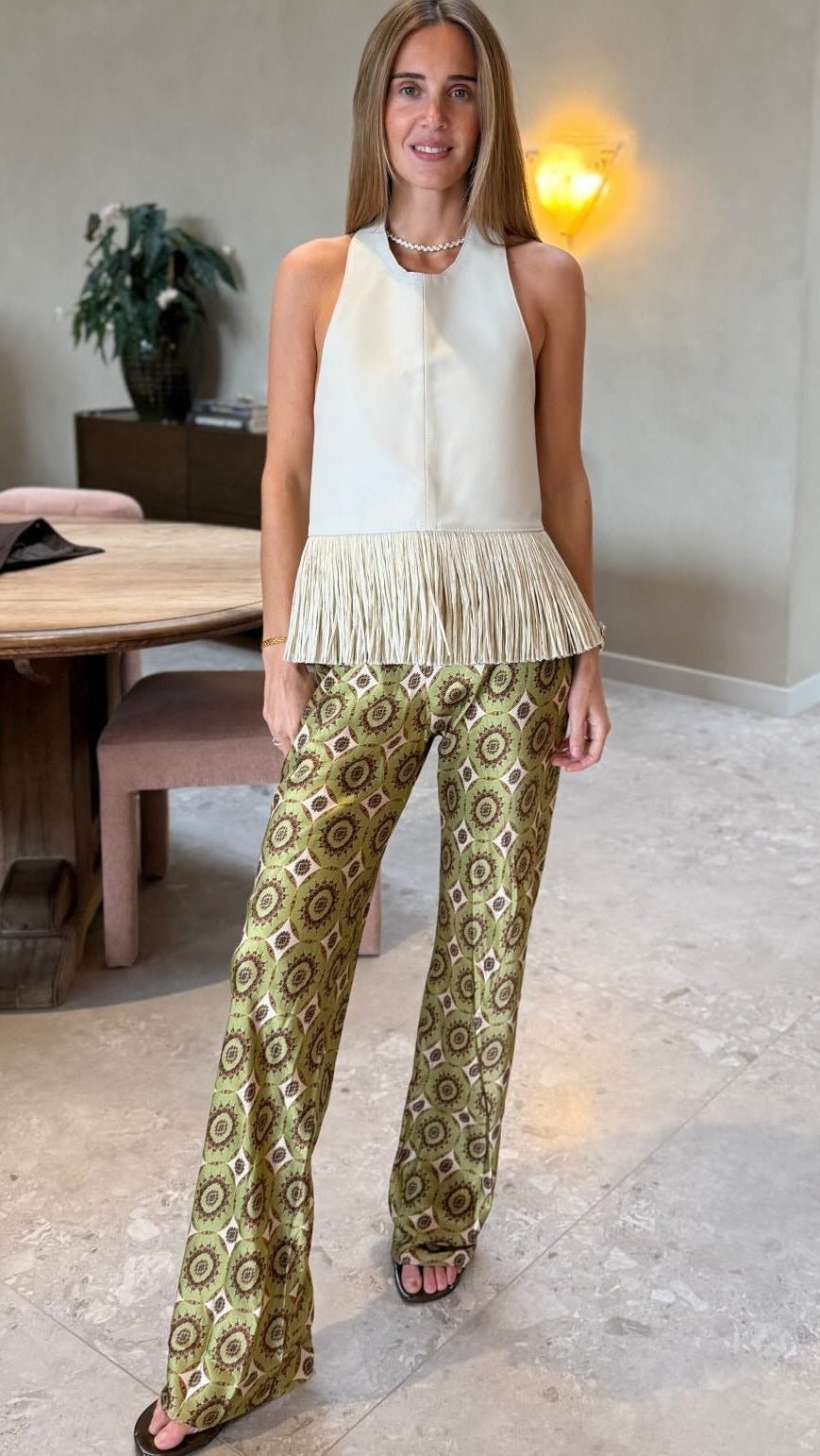 Gina halter top z umělé kůže s třásněmi