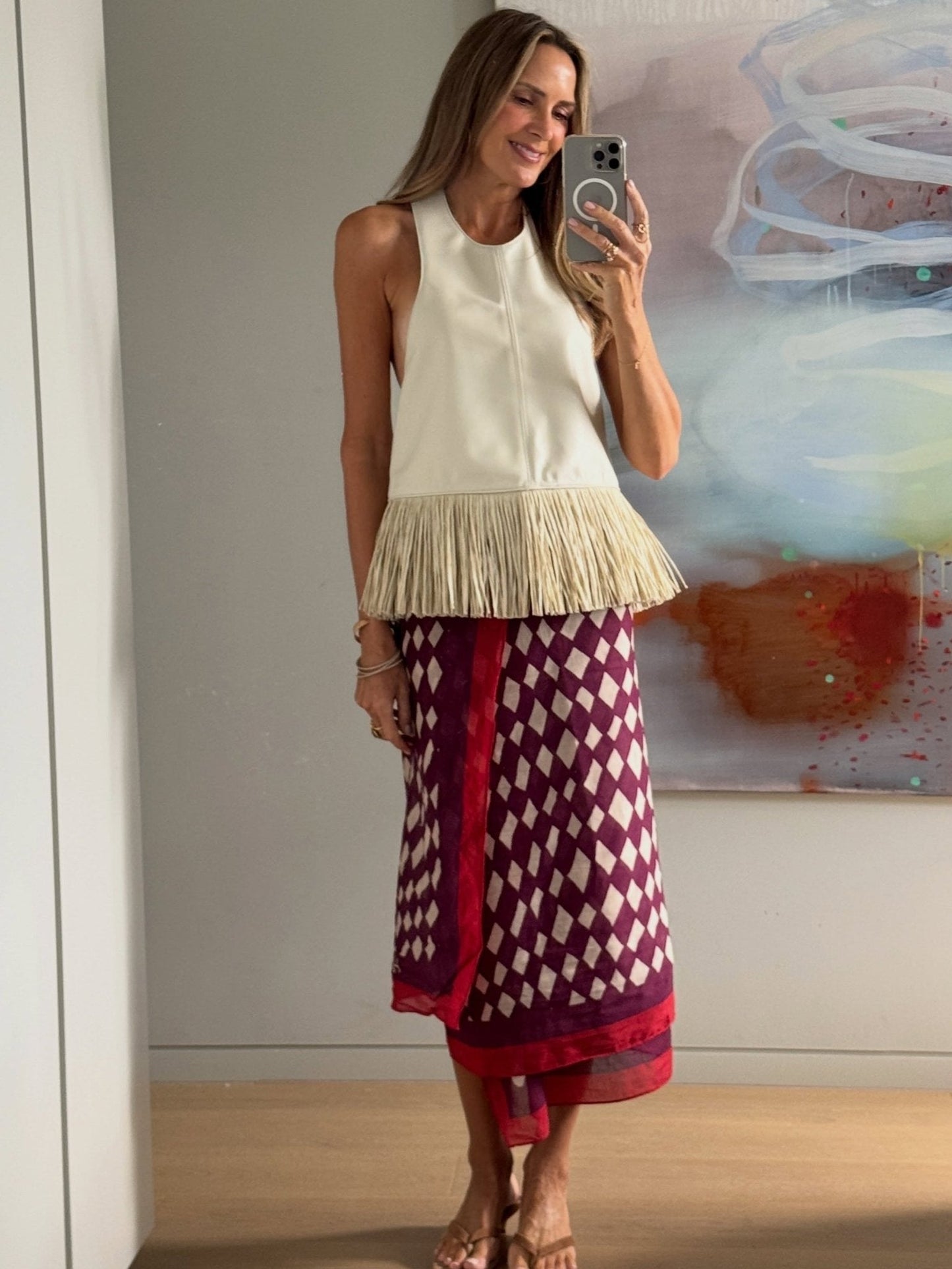 Gina halter top z umělé kůže s třásněmi