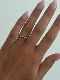 Anel Arabel Infinity Twist com Strass