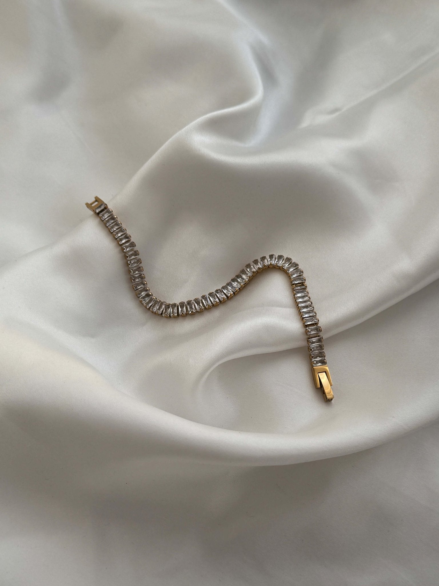 ZEYA - Baguette Tennis Bracelet