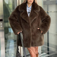 Beatrix oversized fuskepelsjakke