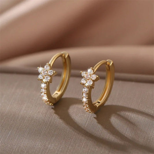 ZEYA - Clara Flower Hoop Piercing
