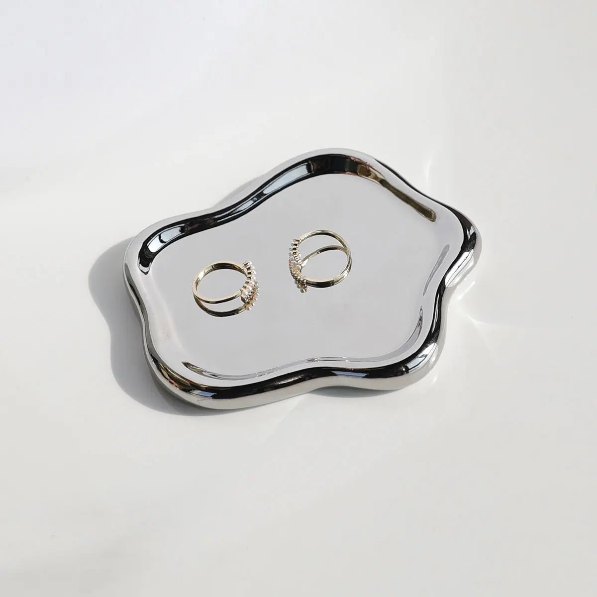 ZEYA - Cristine Irregular Ceramic Jewelry Tray for Display & Jewelry Storage