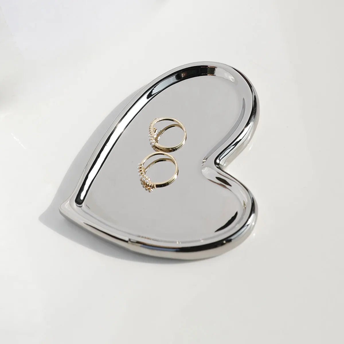 ZEYA - Cristine Irregular Ceramic Jewelry Tray for Display & Jewelry Storage