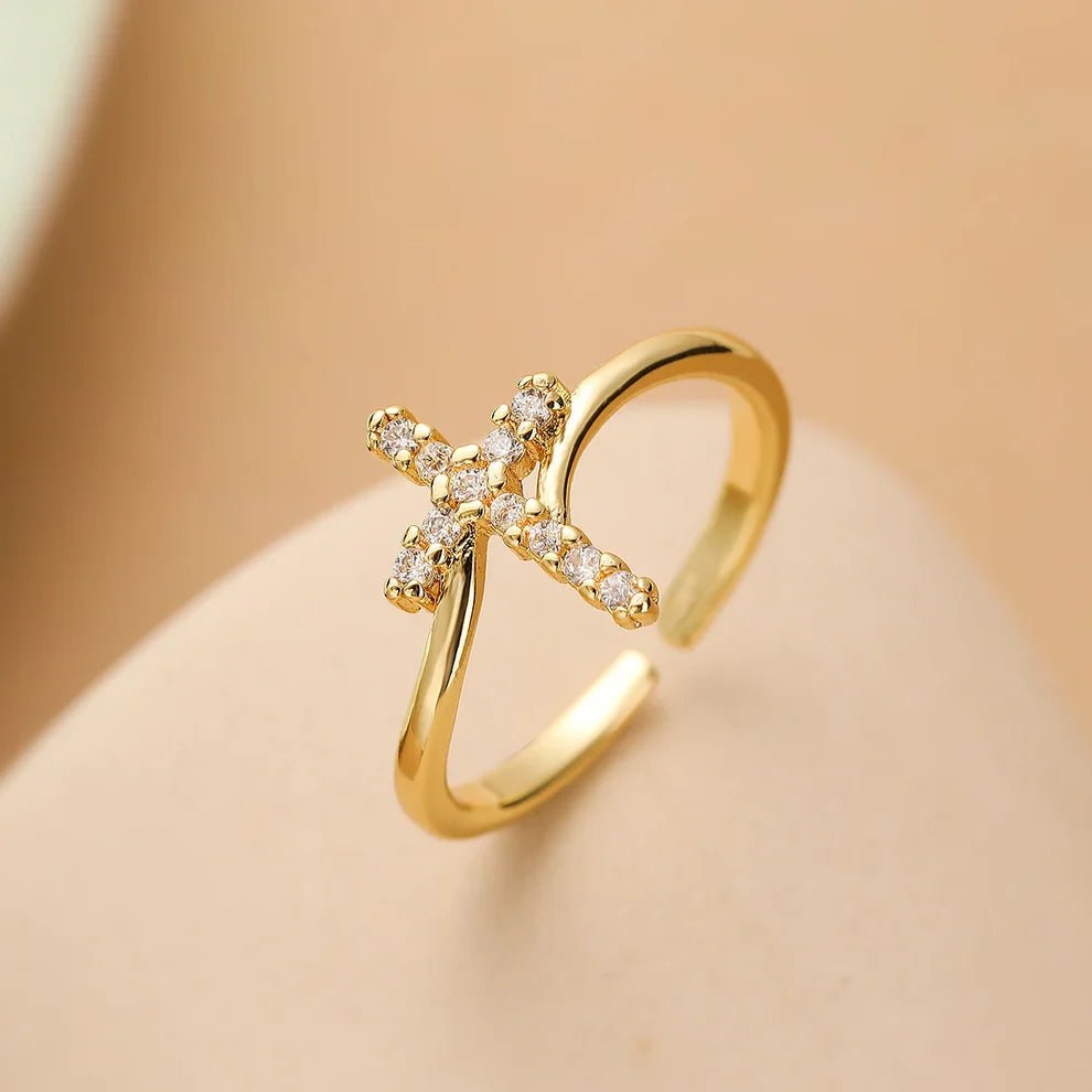 ZEYA - Divina Cross Ring