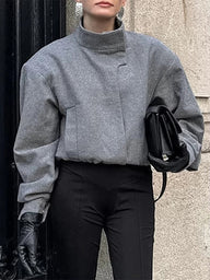Chaqueta corta con cuello alto Ellyse