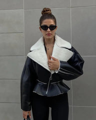Estelle Peplum Biker Jacke aus Kunstleder