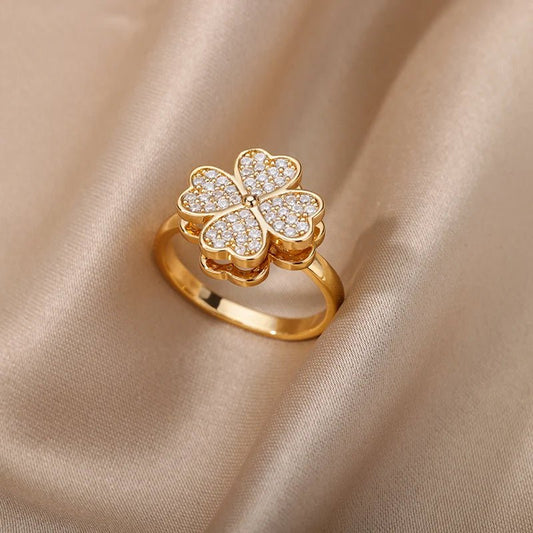 ZEYA - Hazel Clover Leaf Anxiety Ring