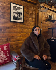Jemisha lyhyt tekoturkistakki