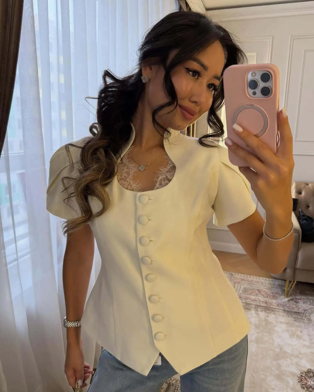 Leah top s knoflíkovou légou a stojáčkem