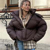 Kaia kurze Steppjacke mit Kapuze