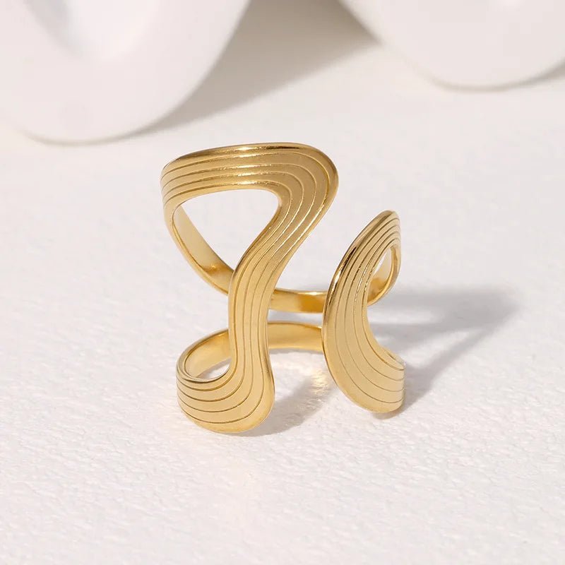 ZEYA - Kendra Asymmetrical Wave Ring