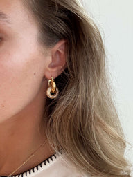 Lena Vergrendelende Pavé Oorhangers