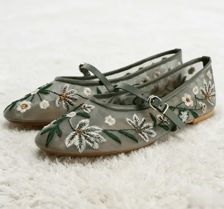 ZEYA - Lisbeth Embroidered Ballet Flats