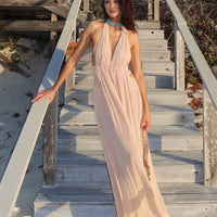 Vestido Maxi Liza com Decote Profundo