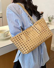 Nicole.tkani.slama.tote